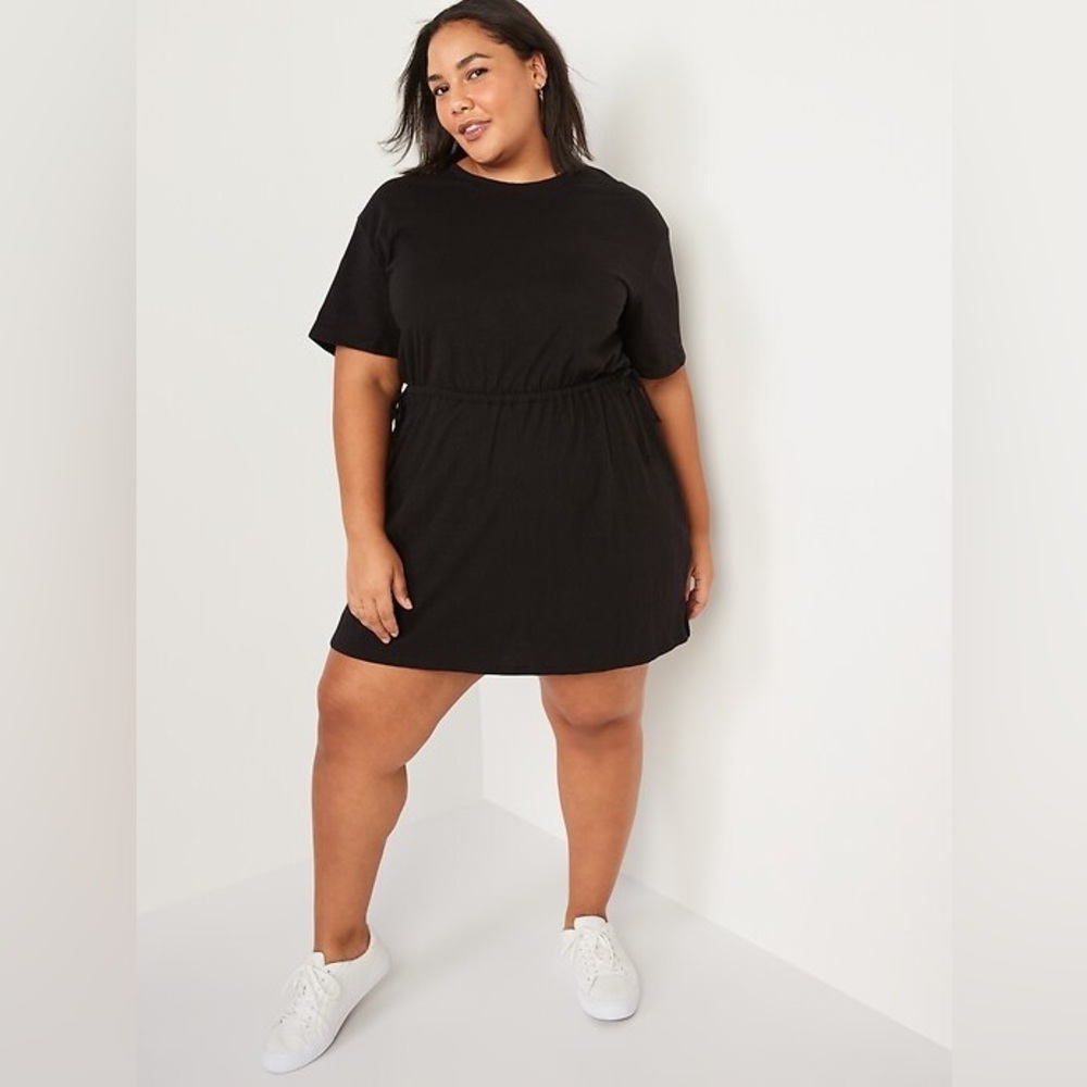 Old nave casual dress.